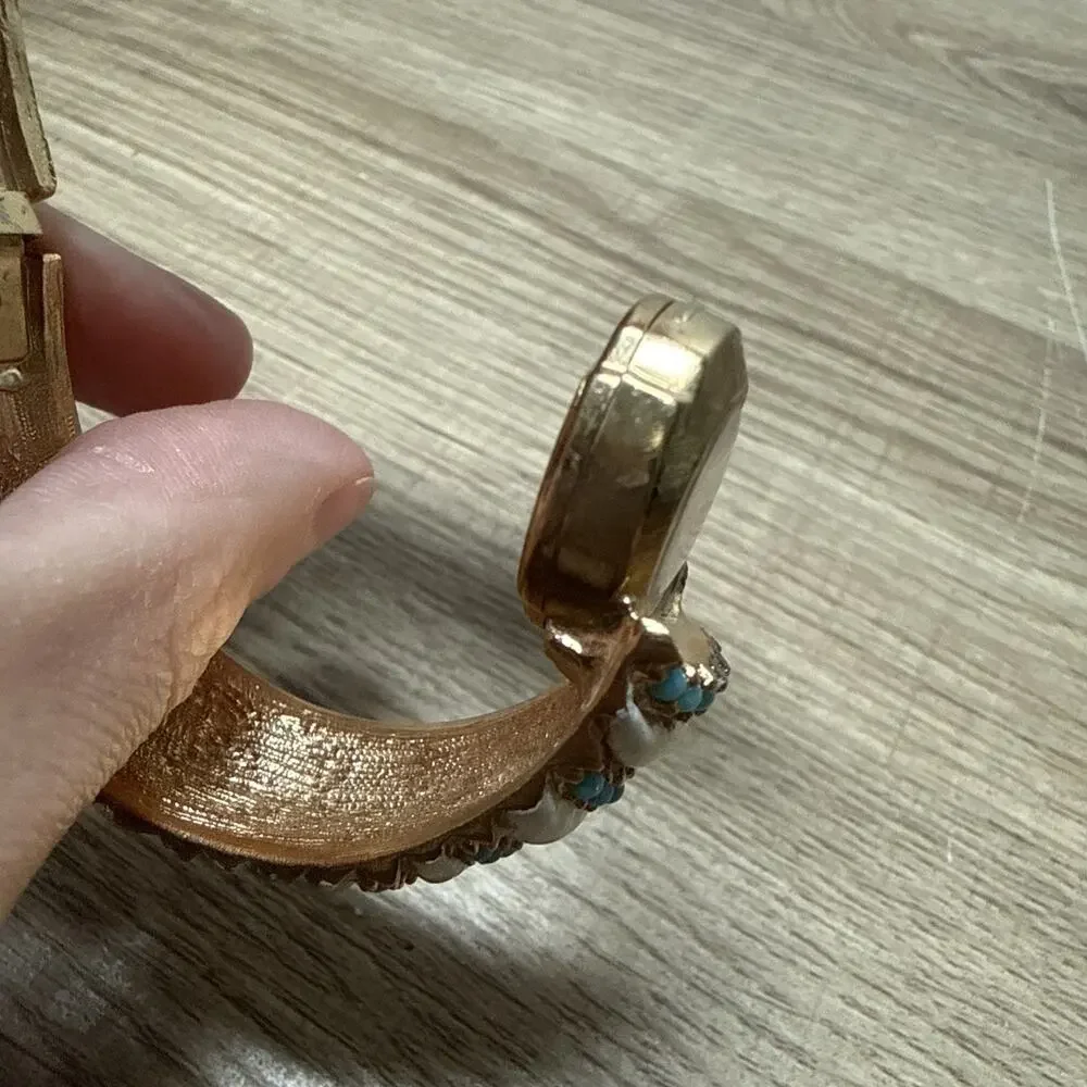 Sheffield Watch Ladies Gold Toned Beaded Cuff Band Vintage Analog Swiss Made L2